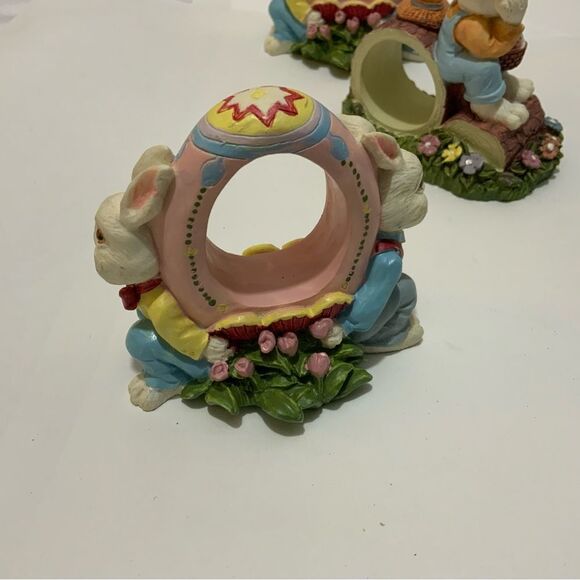 Set of 4 Easter Napkin Ring Holders Bunny Rabbit Sitting on Log Spring Resin G17 - Picture 6 of 8